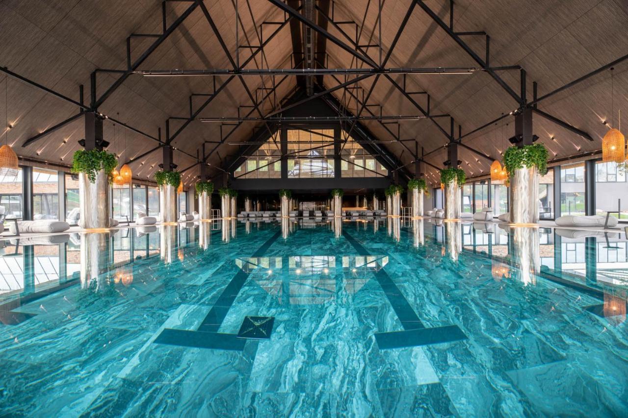 Emily Resort Lviv Bagian luar foto The interior of the hotel