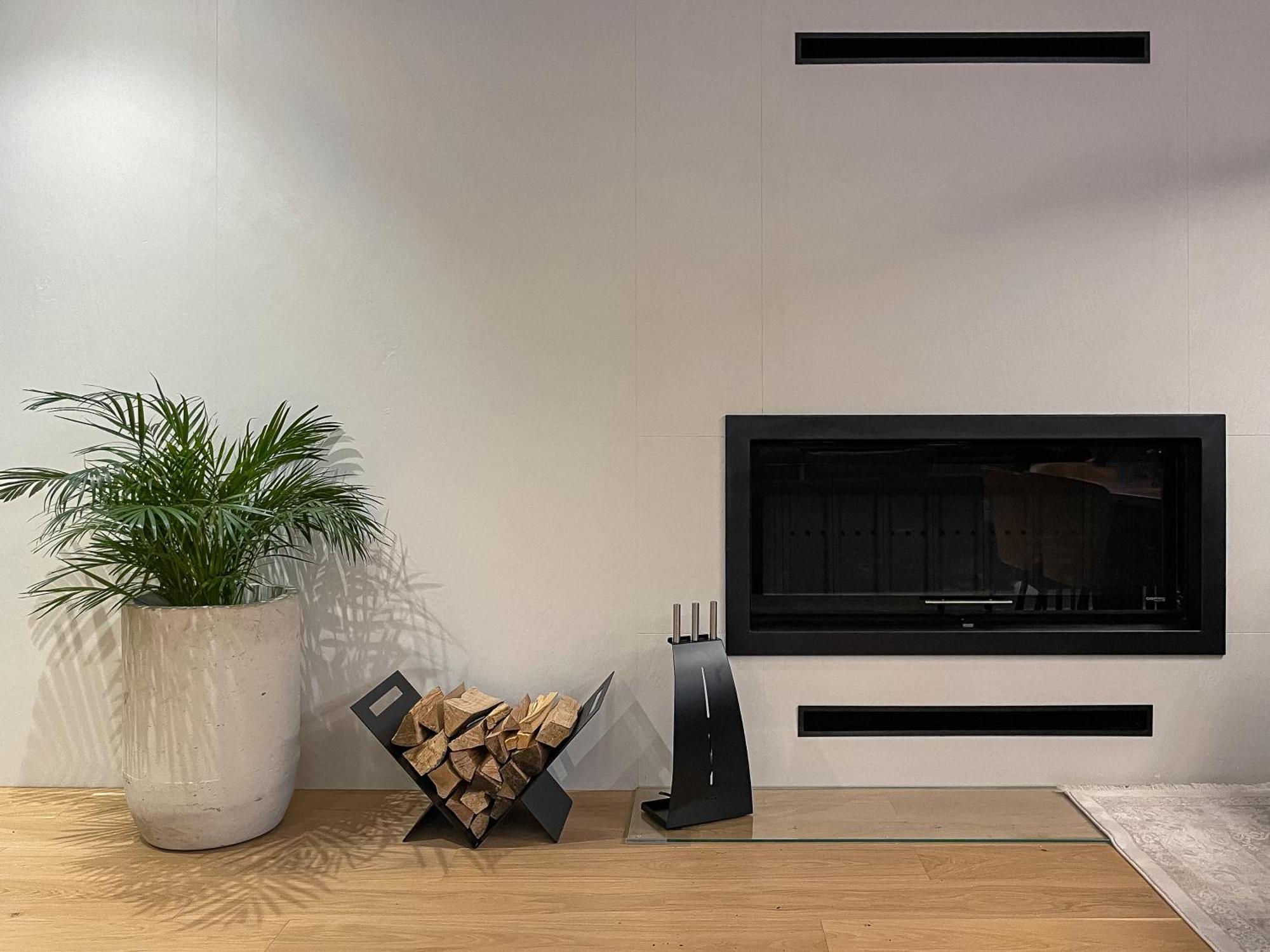 Emily Resort Lviv Bagian luar foto A wall-mounted fireplace