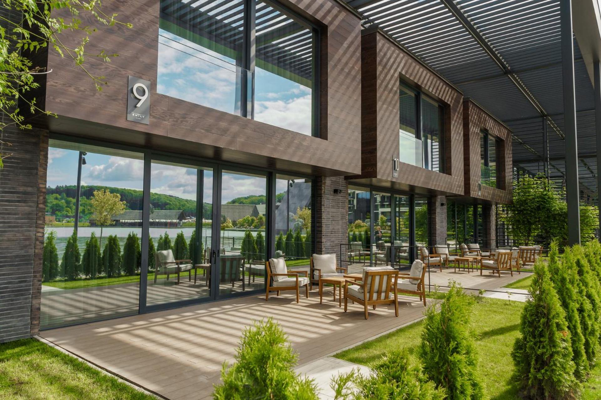 Emily Resort Lviv Bagian luar foto The restaurant
